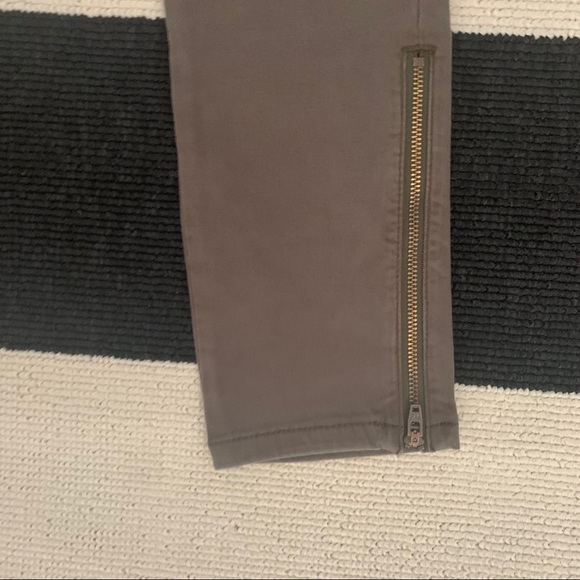 BDG Pants from Urban Outfitters - Picture 5 of 5